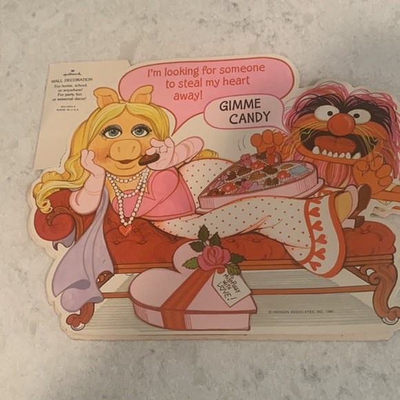 Vintage assortment of Muppet Holiday Posters and stickers. - Picture 5 of 11